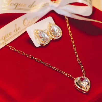 Conjunto Folheado Ouro 18k e Cristal 