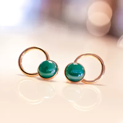 Brinco Folheado Ouro 18k e Pedra Natural 