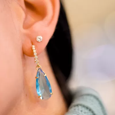 Brinco Folheado Ouro 18k e Zirc&ocirc;nia 