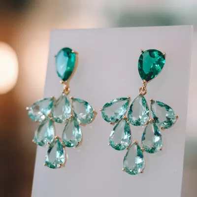 Brinco Folheado Ouro 18k e Cristal 