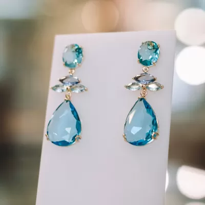 Brinco Folheado Ouro 18k e Cristal 